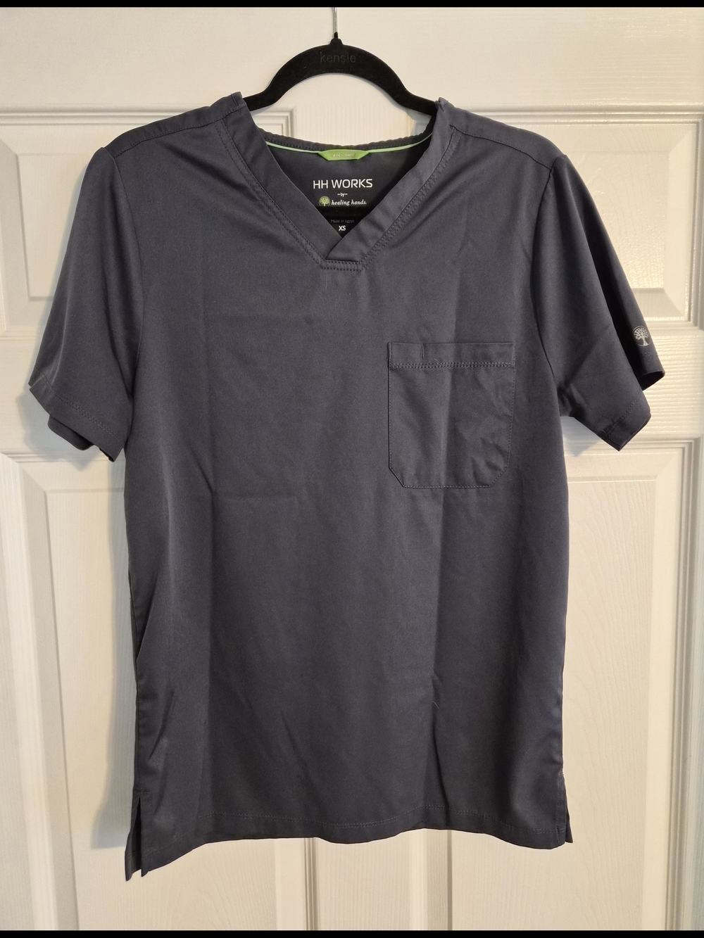 healing hands: HH Works Grey Short-Sleeve Scrub Top